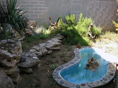 Мини-бассейн с мини-фонтаном